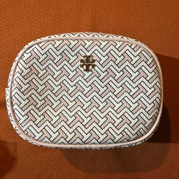 Tory Burch Handbags - Cosmetic pouch
